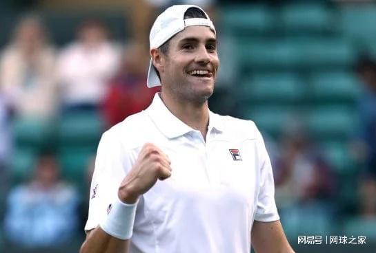 吴艳妮展现 吴艳妮展现